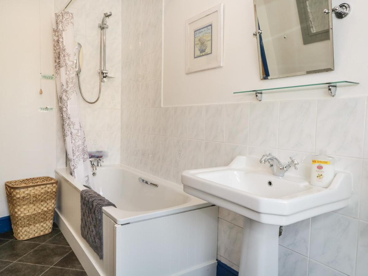 Honeysuckle Cottage, Craig Walk Bowness-on-Windermere Zewnętrze zdjęcie
